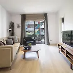41Ara1029 Stunning & Renovated In Sagrada Familia